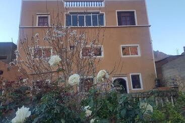 Отель Les Jardins De Todgha Gorges De Todra Tinghir