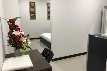 ホテル Jarat Mansion