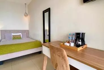 ホテル Vista Las Olas Resort