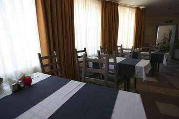 酒店 Antis House Uninn