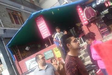 ホテル Bhagsu View