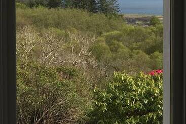 Pensione Linndhu House