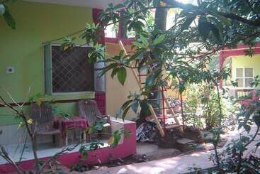 פנסיון Silver Moon Guest House