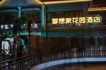 Hotelli Dreamhouse Theme