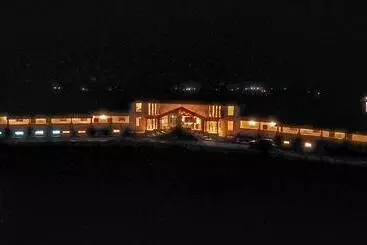 Resort Shathayu Retreat