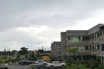 هتل Golden Zambezi Lodge