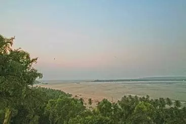 Hotel Raposo Resorts