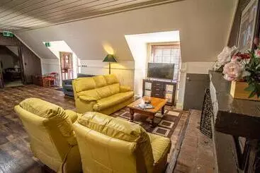 ペンション Gold Mine Guest House And Cafe