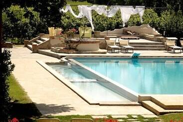 ホテル Agrisalotto