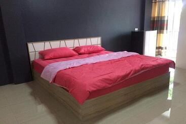 בית מלון כפרי U.d.home Apartment