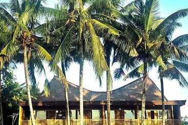 Luxury Bamboo Hostel