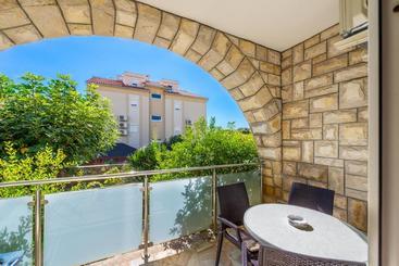 Turistihuoneistot Studio Apartments Apolonia