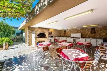 Turistihuoneistot Studio Apartments Apolonia