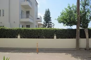 ツーリストアパートメント Elina Apartments Gouves