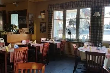 Le Cygne Hotel & Restaurant