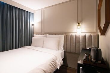 Hotel Crescendo Seoul
