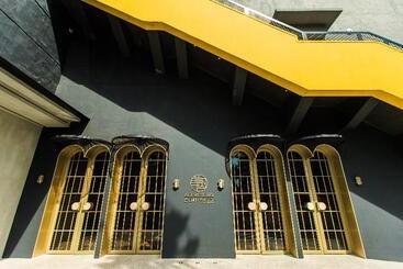 هتل Hua Shan Din By Cosmos Creation Huashan Creative Park