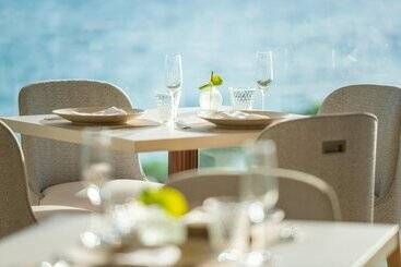 Iraph Sui, A Luxury Collection Hotel, Miyako Okinawa