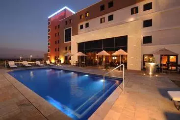 Hotelli Stayeasy Emalahleni