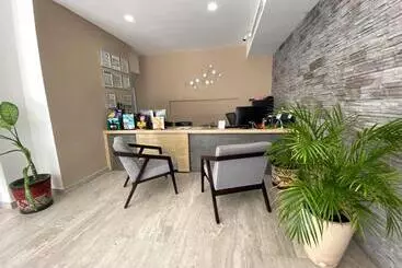 Attraction Hotel Deluxe