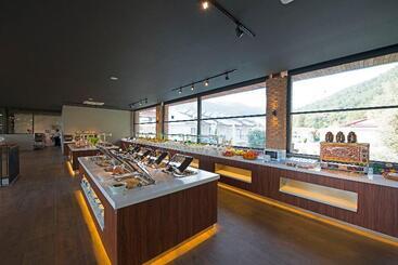 Hotel Belcekum Beach