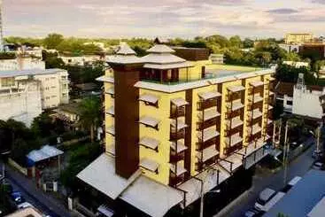 Hotelli Nightbazaar Inn