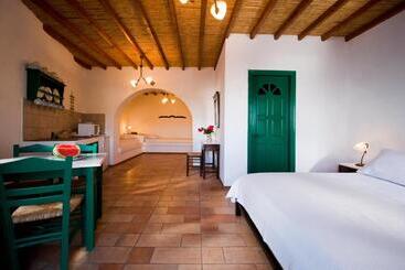 Hotel Arhitektoniki Studios