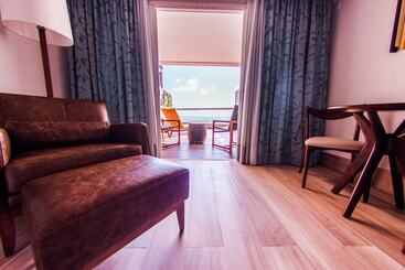 Vogal Luxury Beach Hotel & Spa