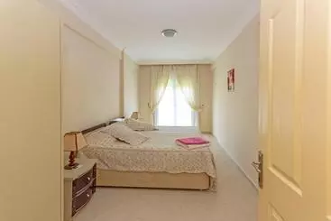 آپارتمان‌های توریست‌ها Paradise Town Villa Belhamra