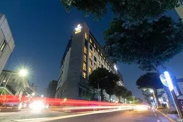 Hotel Win Story