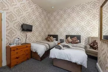 Hotel The Fairmile