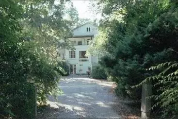 Aparthotel Charleroi Marcinelle Verdure Et Parking Gratuit