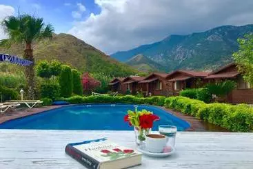 Majatalo Ada Adrasan