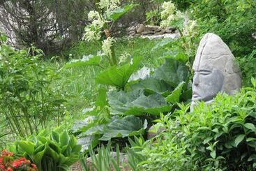 فندق صغير Auberge Cap Aux Corbeaux