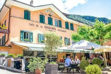 Hostel Auberge Communale De La Couronne