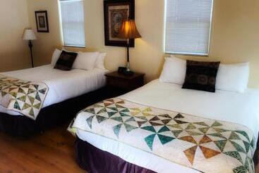 旅馆 The Islander Inn