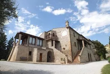 ホテル Agriturismo La Campana