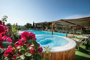 ホテル Agriturismo Borgo Campetroso