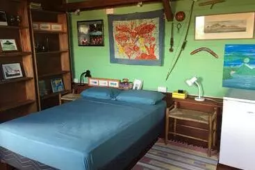 هتل آپارتمان Italian Guesthouse