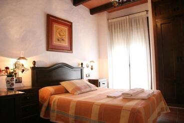 Pensió Hostal Torre De Guzmán