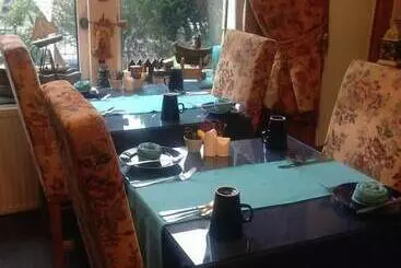 Majatalo Lagganbeg Guest House