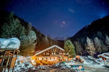 旅馆 Gîte Du Prilet