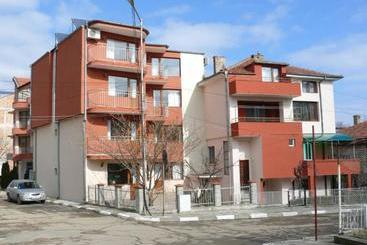 پانسیون Guest House Galema