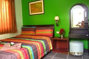 ペンション Popeye Guesthouse