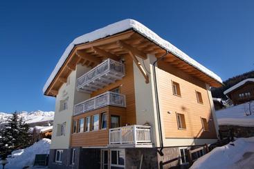 Aparthotel Villa Claudia