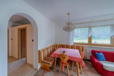 Residence Obermoarhof   Comfortable Apartments For Families, Swimmingpool, Playing Grounds, Almencar