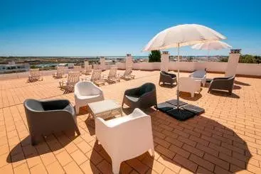 ペンション Estudios Salinas   Fuseta