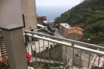 Pensió In Tracastello   Air Cond   Parking Not Included