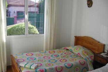 Pension (Hôtel basse catégorie) Residencia Ana