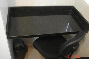 هتل آپارتمان Wall Street Flat Service